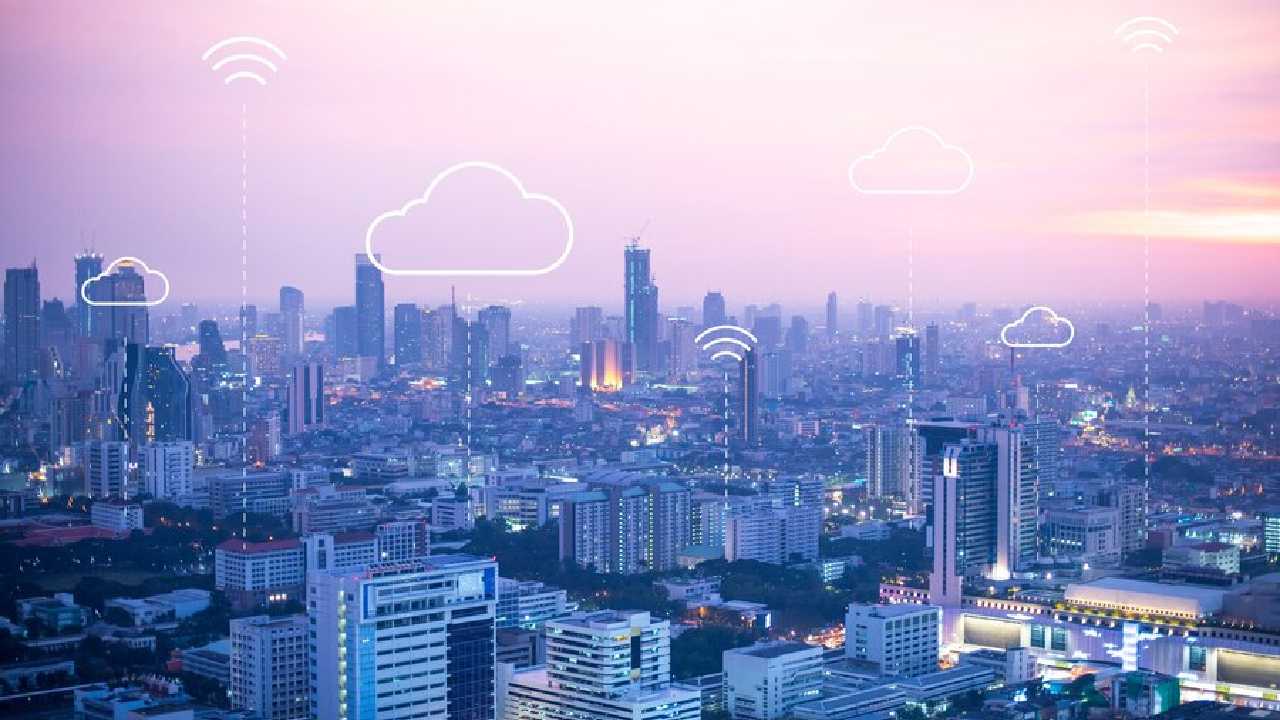 Keamanan dalam cloud computing bisnis dan pribadi Keamanan dalam cloud computing bisnis dan pribadi