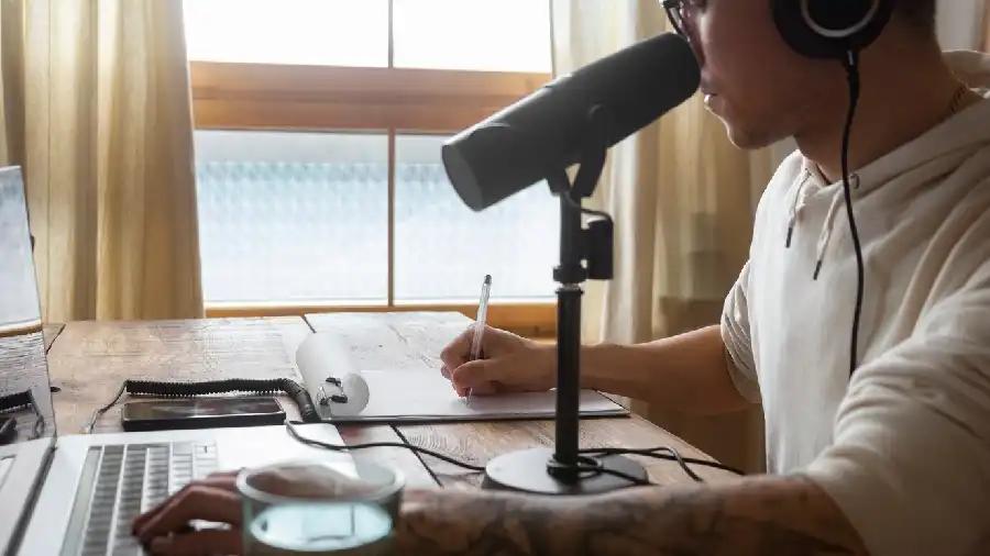 Copywriting untuk Podcast Copywriting untuk Podcast