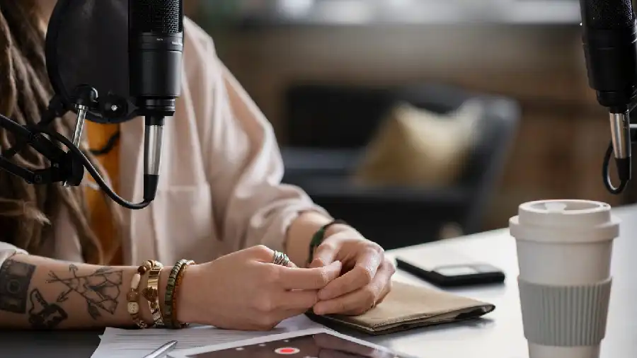 Tips Menulis Skrip Copywriting untuk Podcast Tips Menulis Skrip Copywriting untuk Podcast